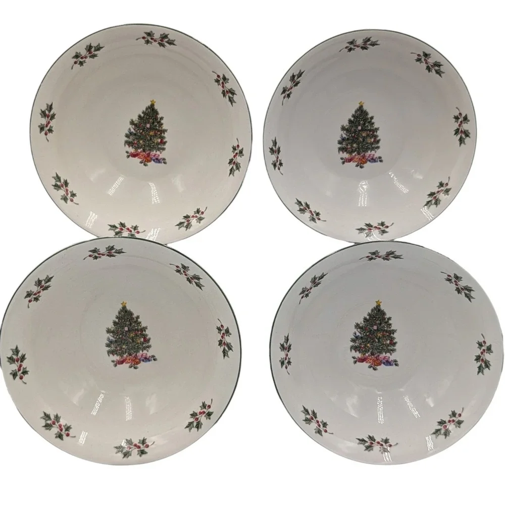Gibson Noel Morning Soup Bowls Christmas Tree Holiday Vintag Set of Four